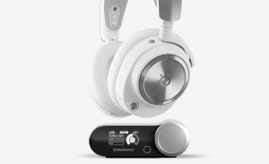 Arctis Nova Pro Wireless for PlayStation & PC White - Blemished Box